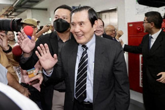 马英九“三中案”二审仍无罪 司法公正还清白